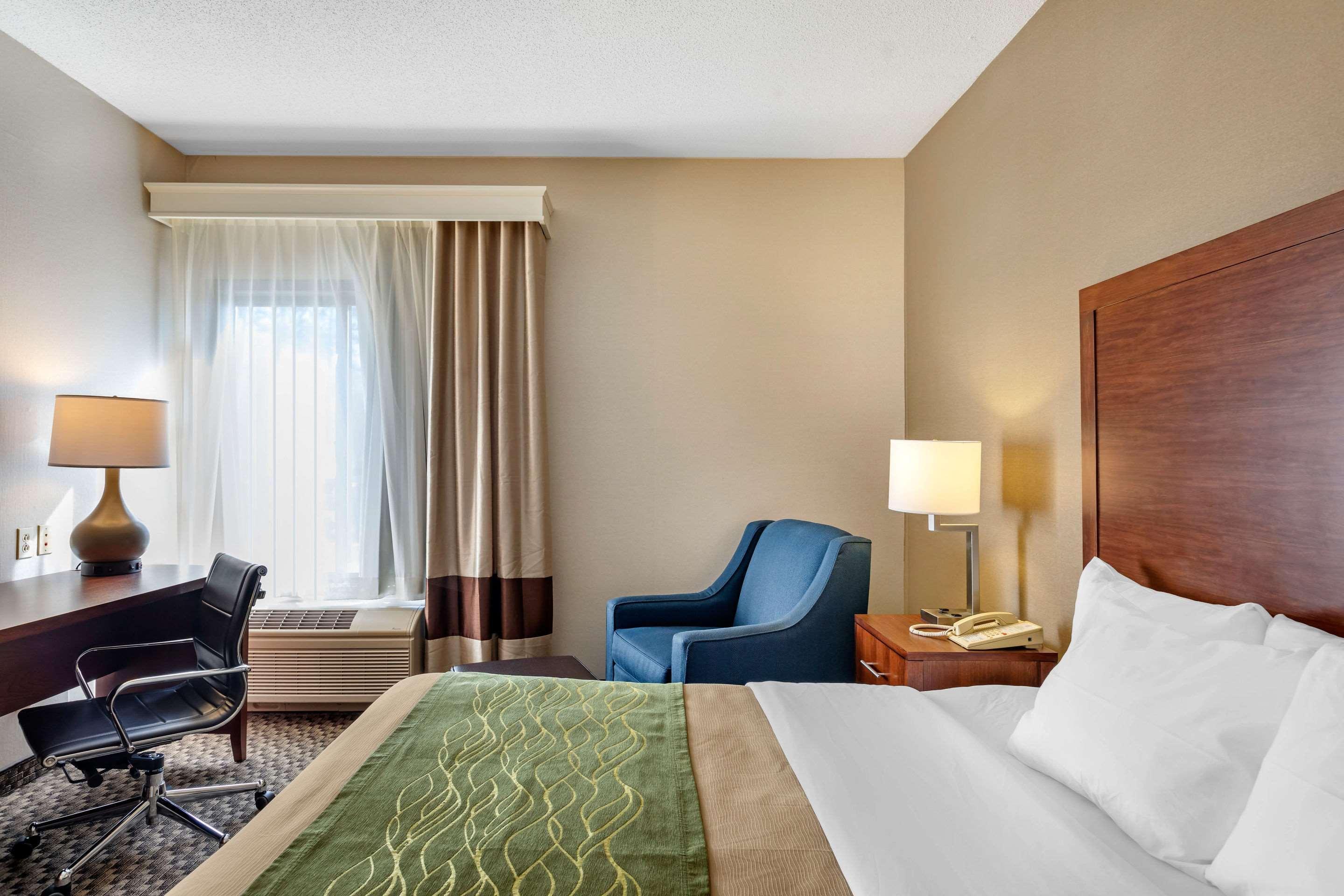 Comfort Inn Шарлът Екстериор снимка