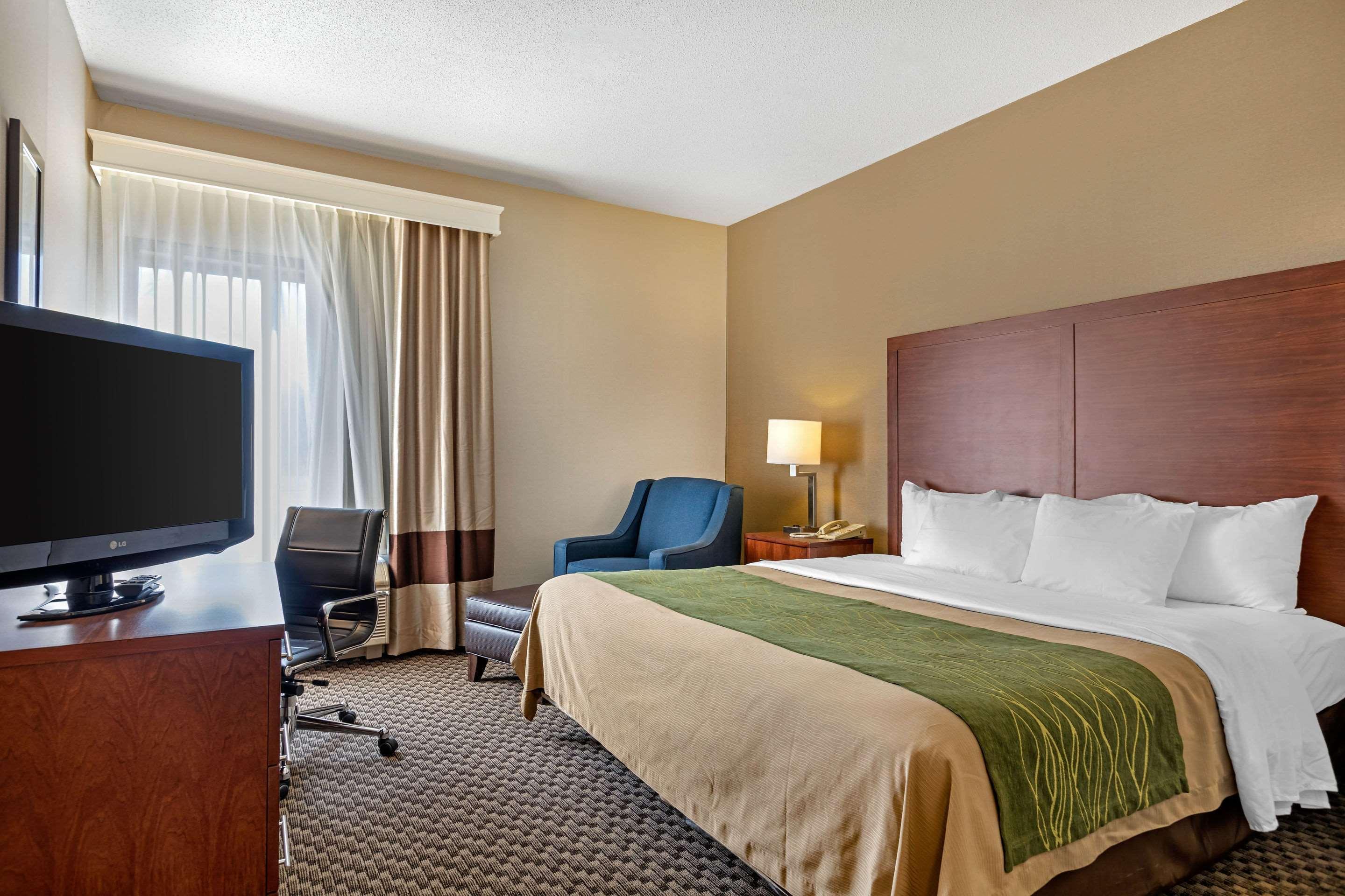 Comfort Inn Шарлът Екстериор снимка