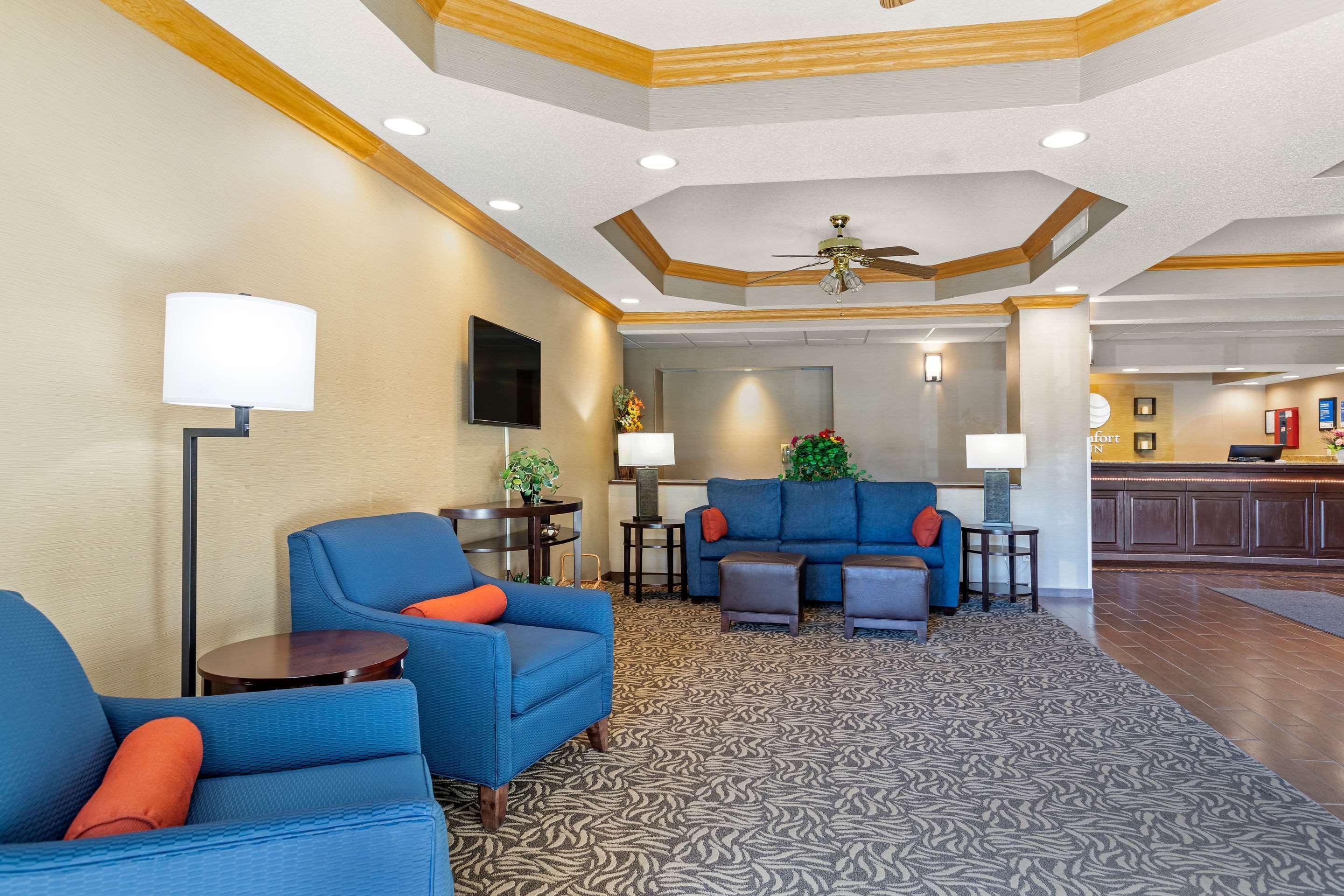 Comfort Inn Шарлът Екстериор снимка